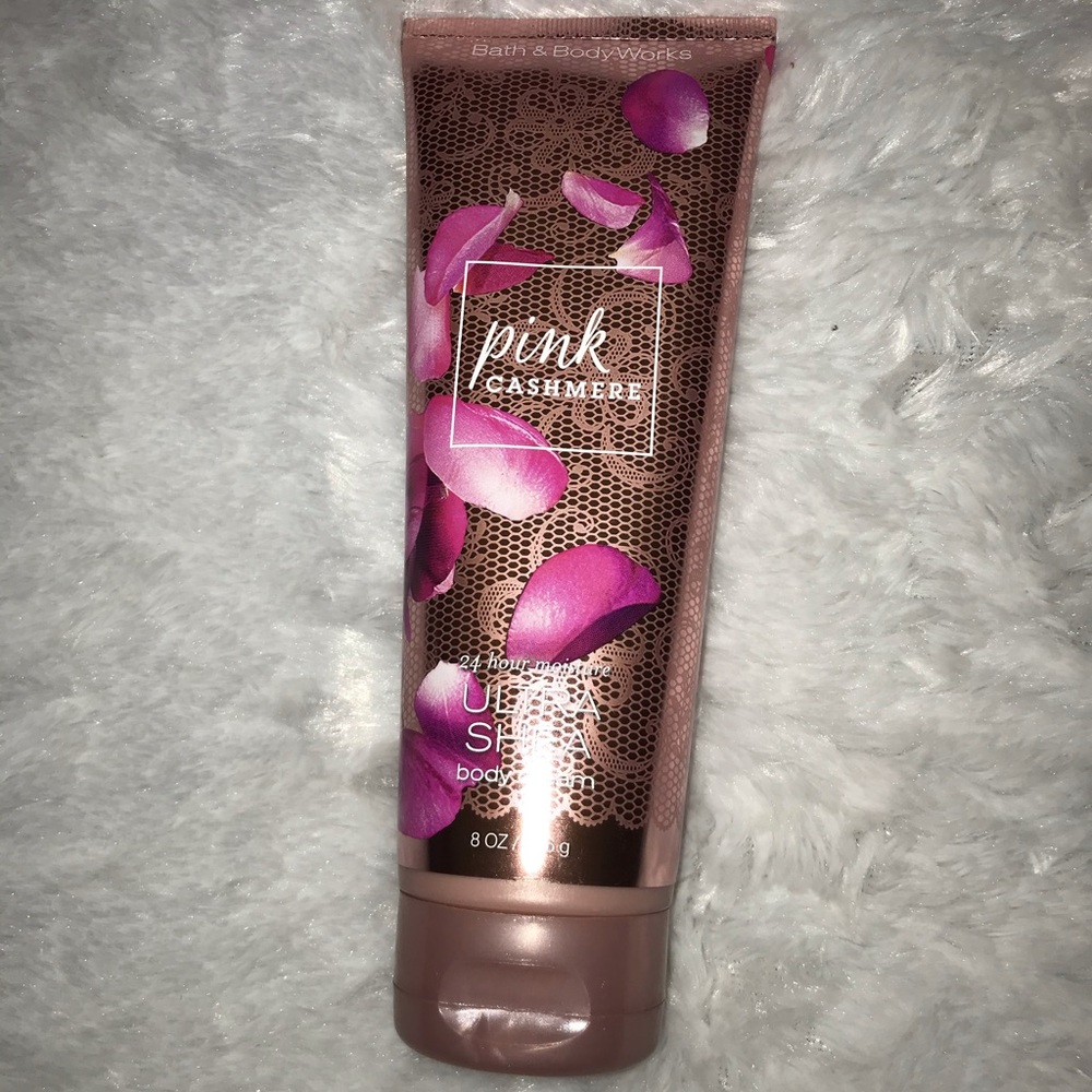 💎2/$16 B&BW Pink Cashmere